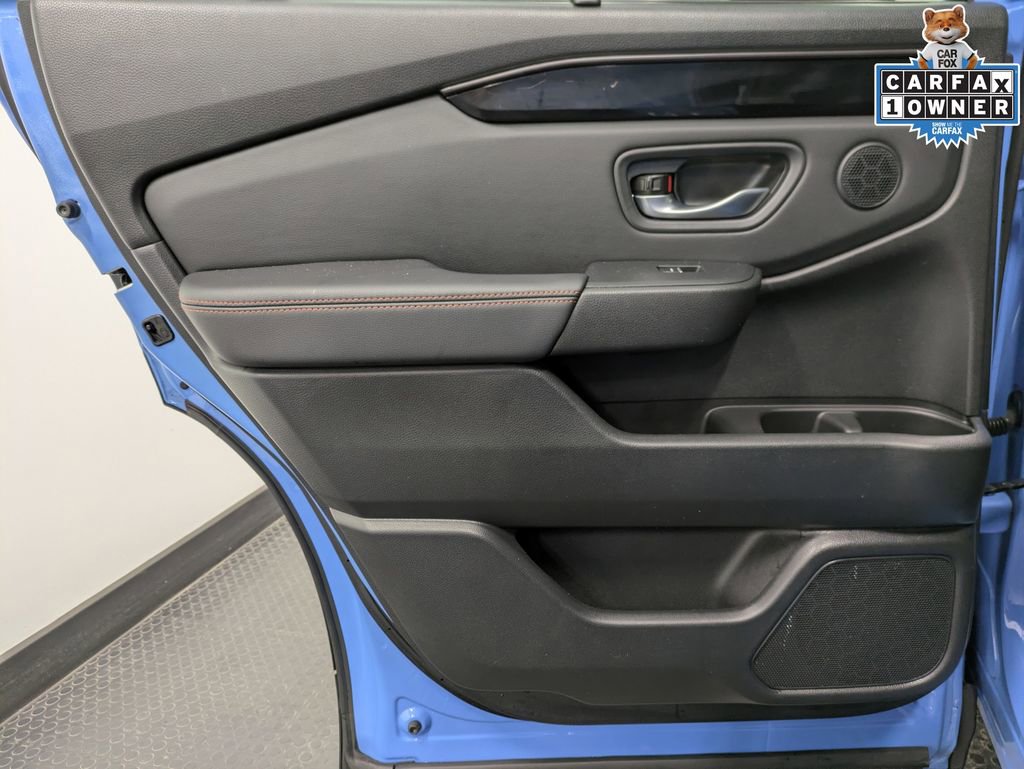 Certified 2025 Honda Pilot TrailSport image 21