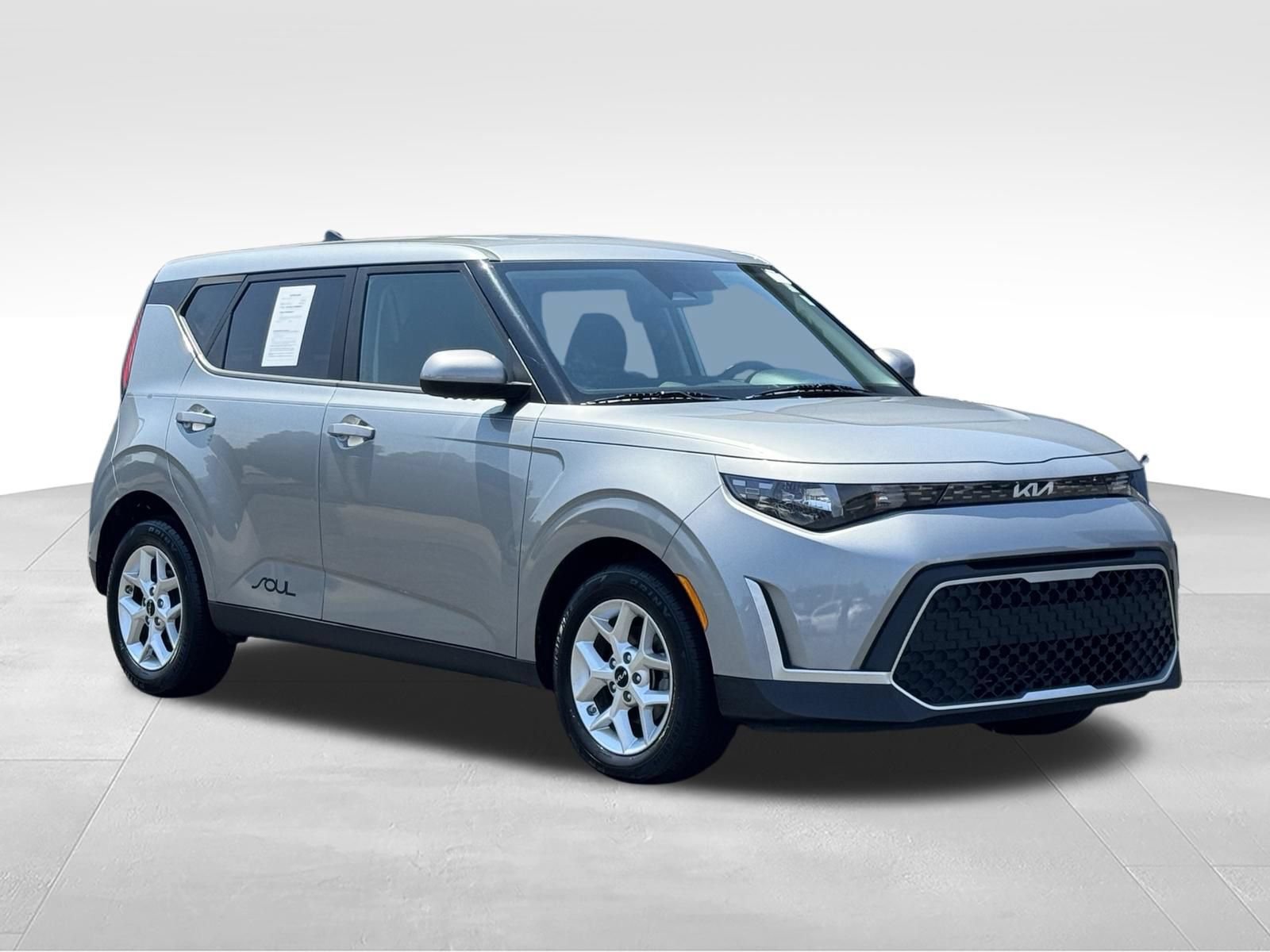 Used 2024 Kia Soul LX w/ Option Group 015 FWD image 56