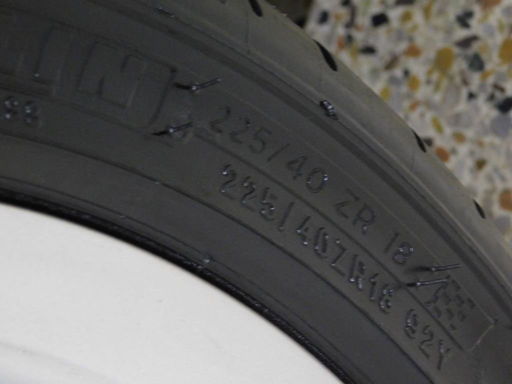 Used 2001 Porsche 911 Carrera 4 image 95