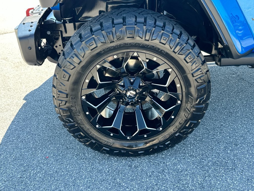 Used 2024 Jeep Wrangler Unlimited Rubicon AWD/4WD image 24