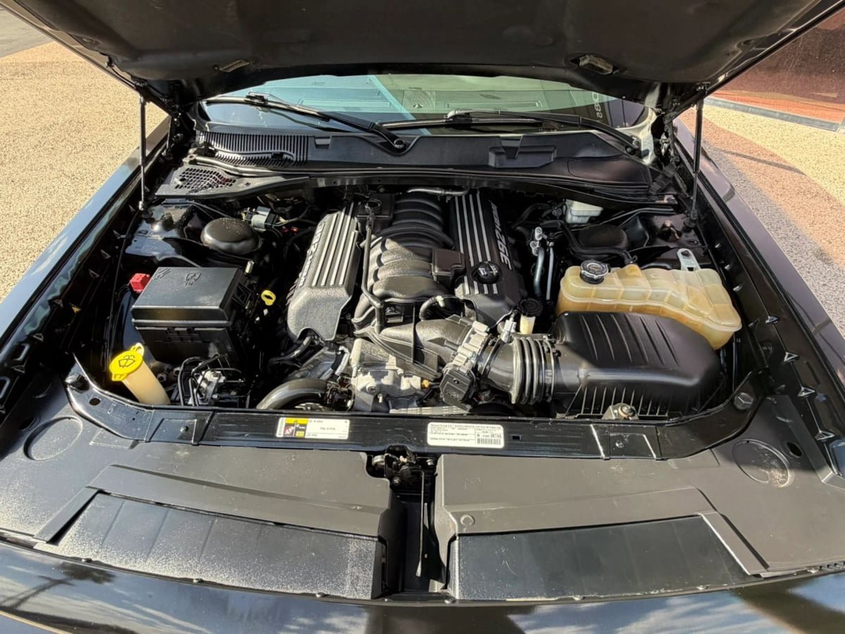 Used 2014 Dodge Challenger SRT8 Core w/ Electronics Convenience Group RWD image 27