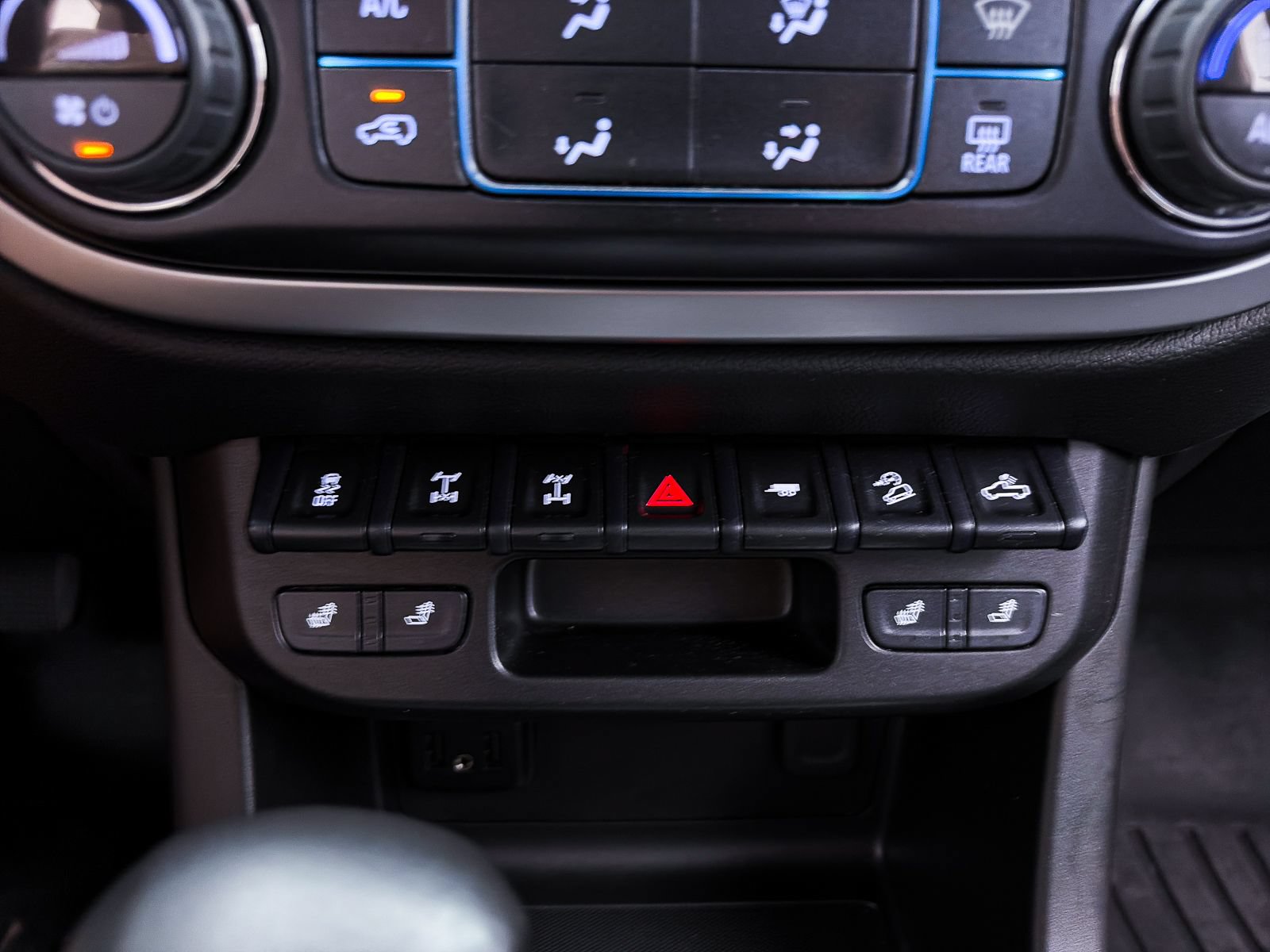 Used 2022 Chevrolet Colorado ZR2 AWD/4WD image 26