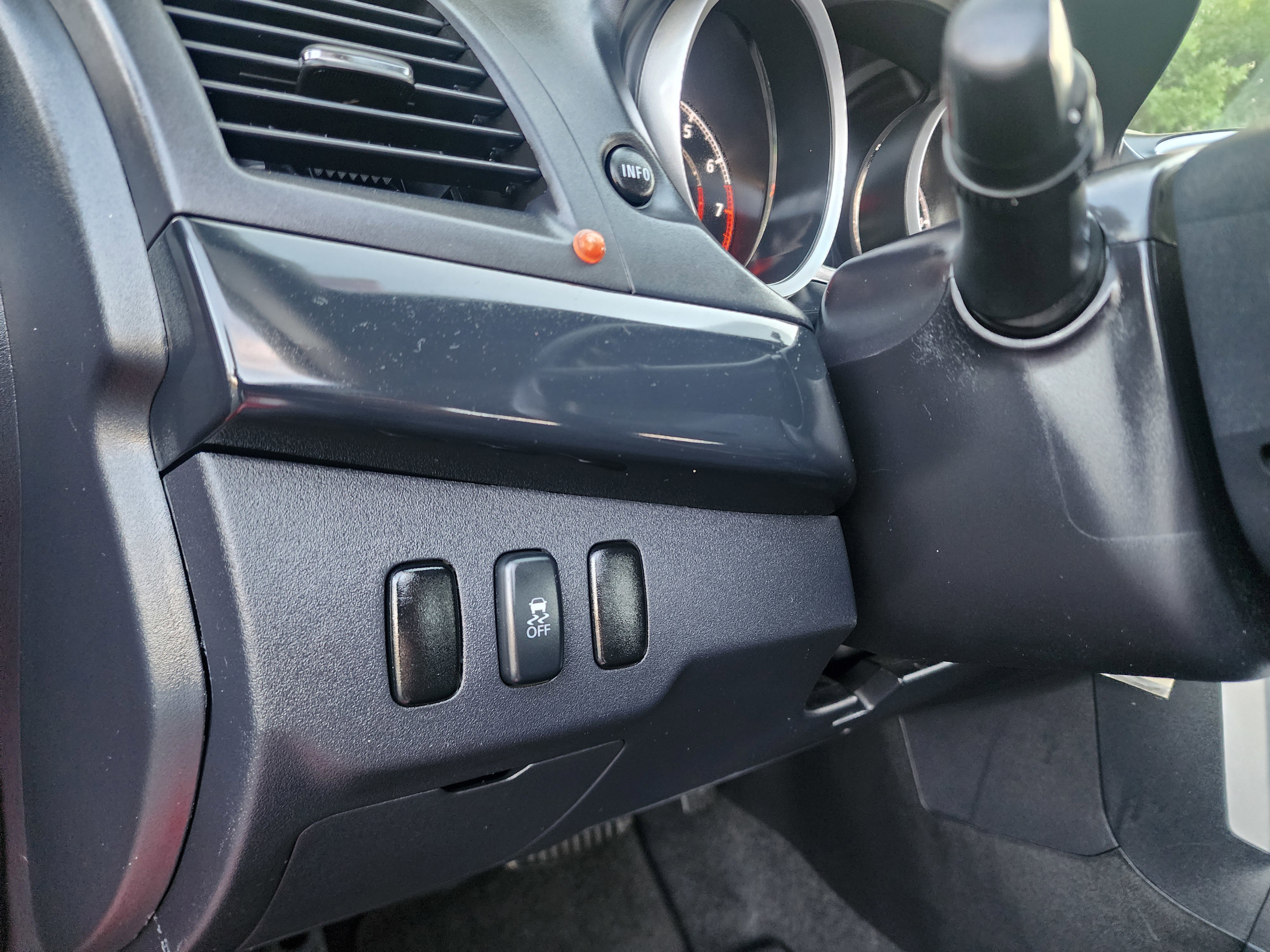 Used 2017 Mitsubishi Lancer ES FWD image 39