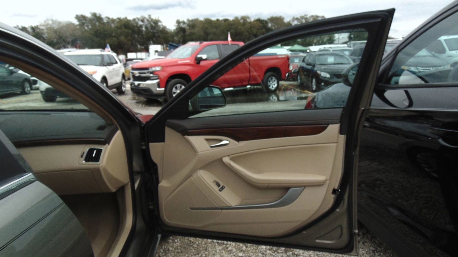 Used 2011 Cadillac CTS Premium image 15