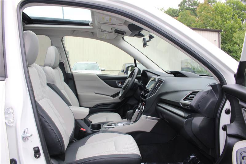 Used 2024 Subaru Forester Premium AWD/4WD image 12