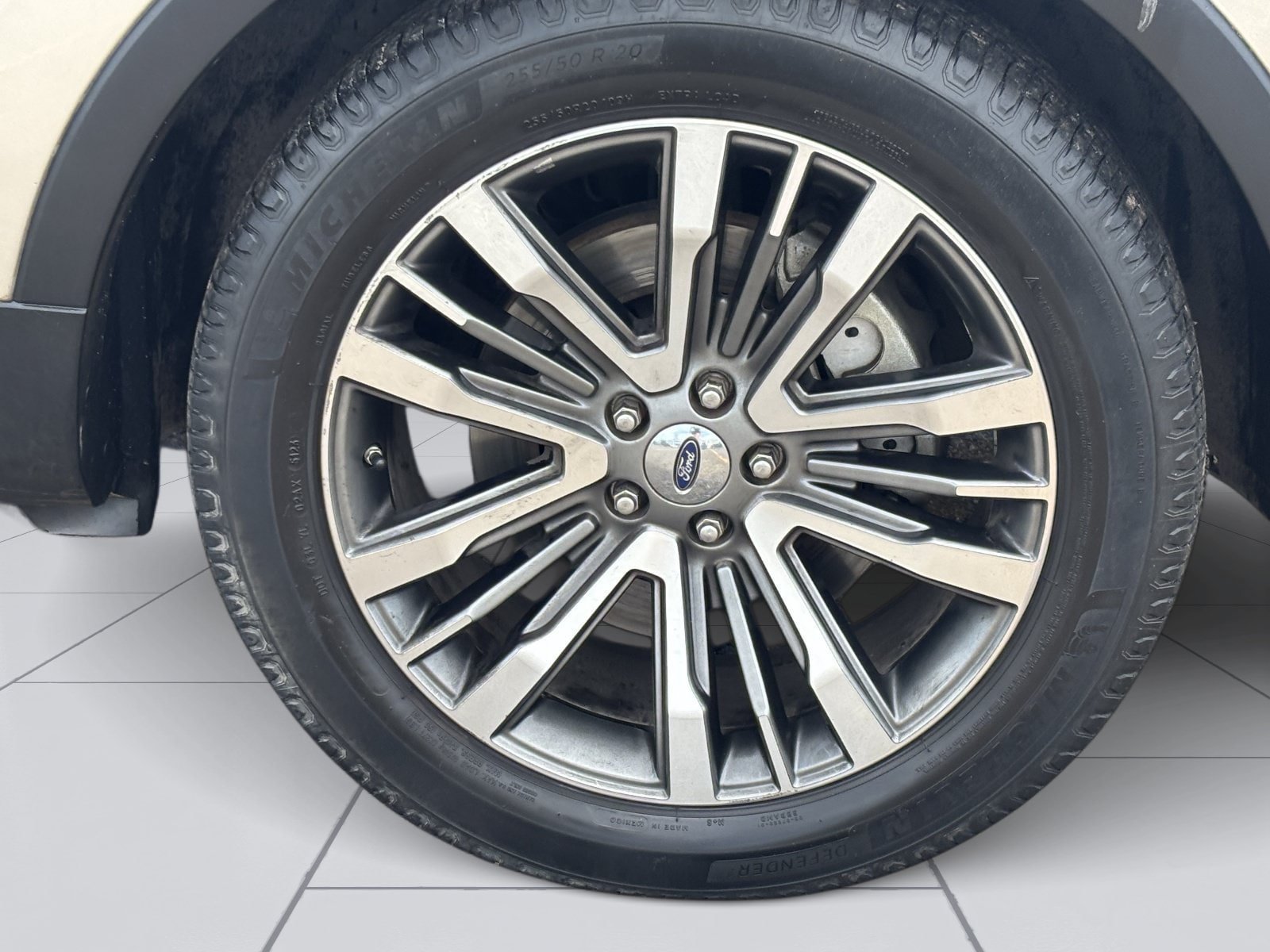 Used 2017 Ford Explorer Platinum AWD/4WD image 10