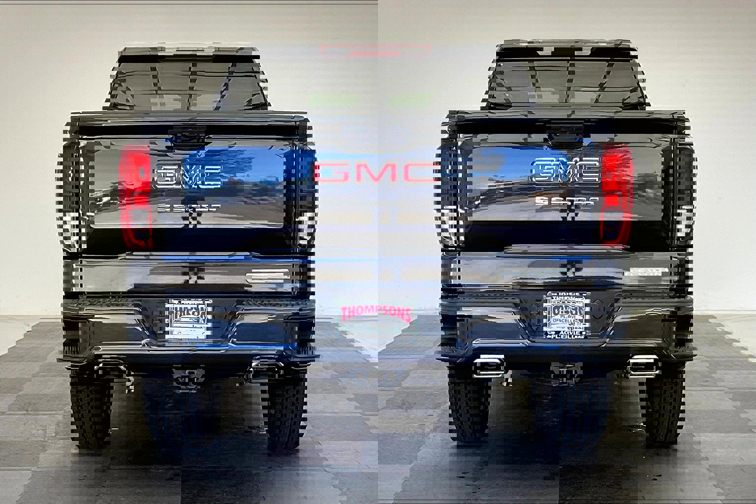 Used 2024 GMC Sierra 1500 Elevation w/ X31 Off-Road Package image 3