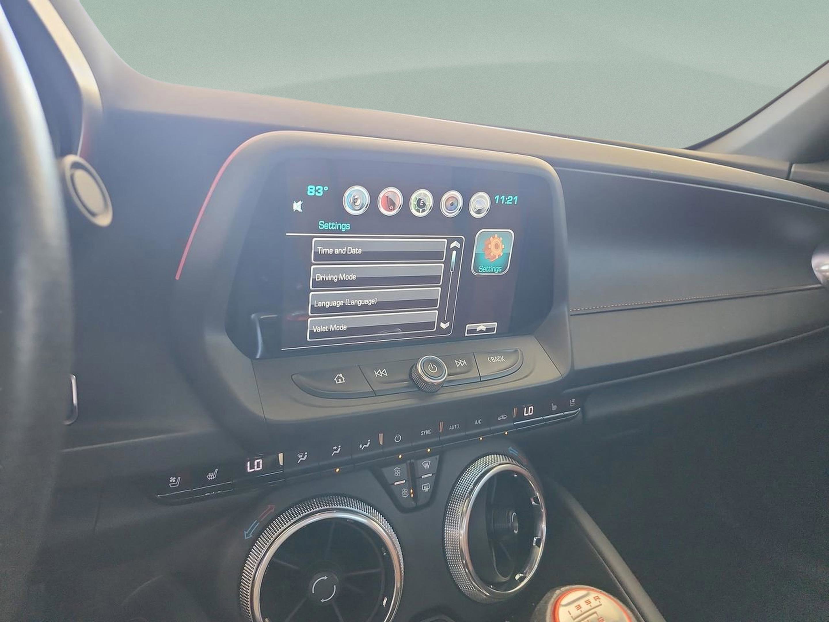 Used 2016 Chevrolet Camaro SS RWD image 12