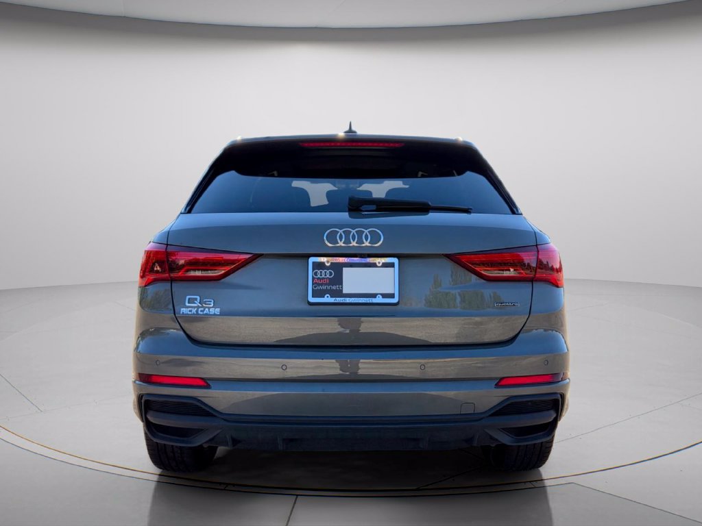 Used 2023 Audi Q3 2.0T Premium w/ Convenience Package AWD/4WD image 5