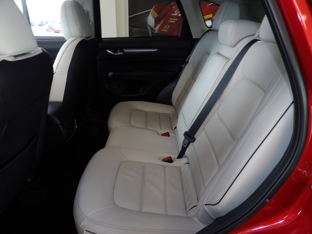 Certified 2024 MAZDA CX-5 AWD 2.5 S w/ Preferred Package image 23