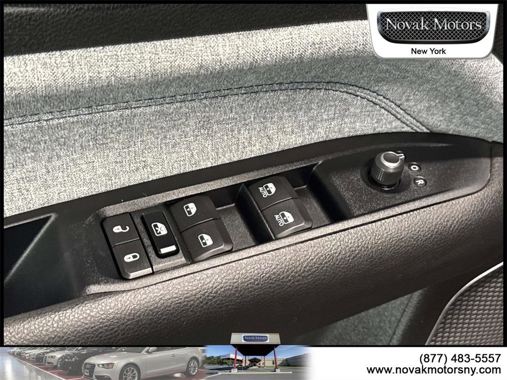 Used 2022 Jeep Compass Latitude w/ Convenience Group image 13