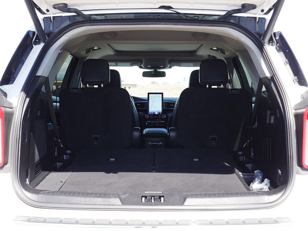 Used 2023 Ford Explorer Limited w/ Limited Technology Package AWD/4WD image 55