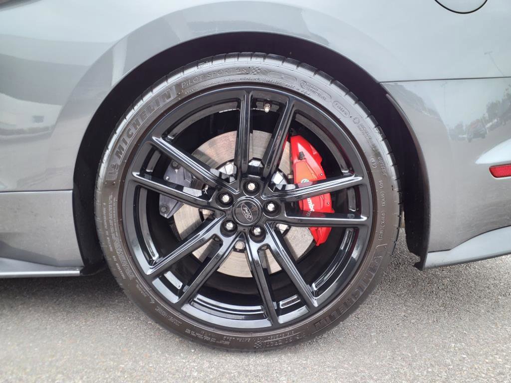 Used 2022 Ford Mustang Shelby GT500 w/ Technology Package image 4