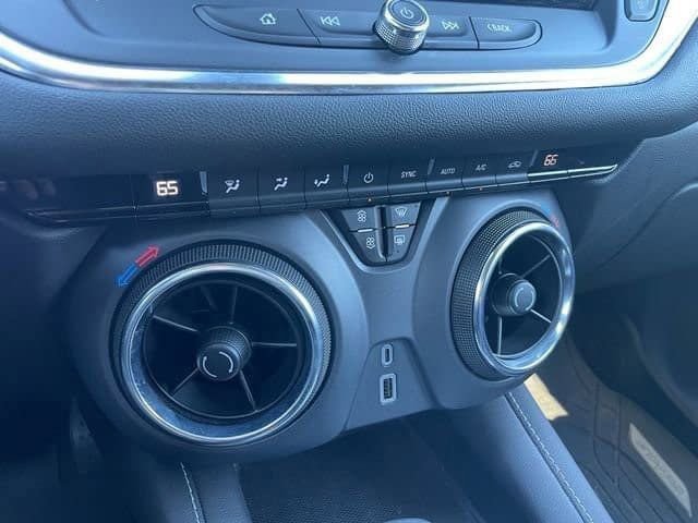 Used 2023 Chevrolet Blazer LT w/ Driver Confidence Package image 20