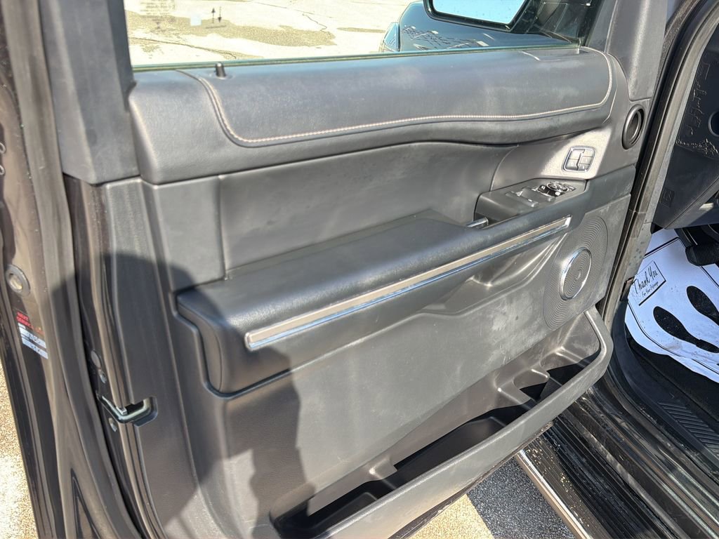 Used 2023 Ford Expedition Max XLT image 18