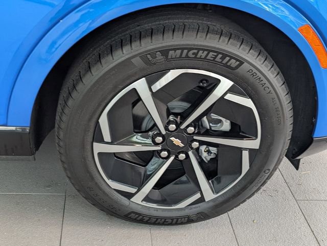 Certified 2025 Chevrolet Equinox EV LT w/ Convenience Package image 17