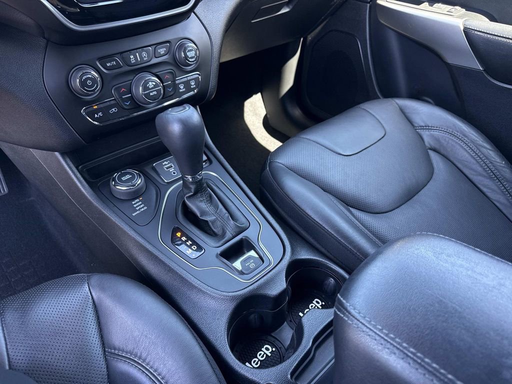 Used 2021 Jeep Cherokee High Altitude image 25