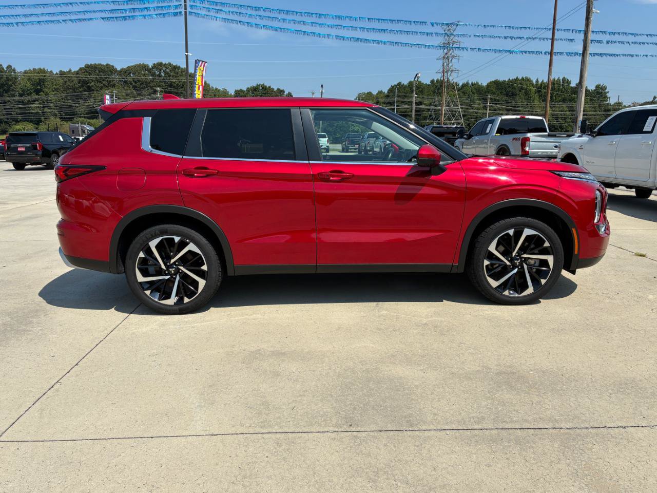 Used 2024 Mitsubishi Outlander SE FWD image 5