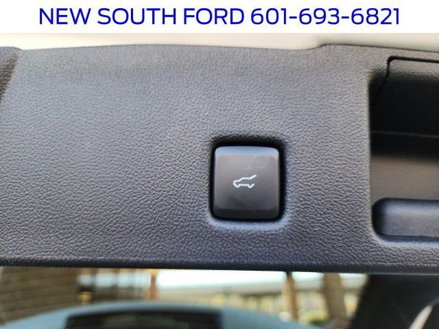 New 2025 Ford Escape SE image 38