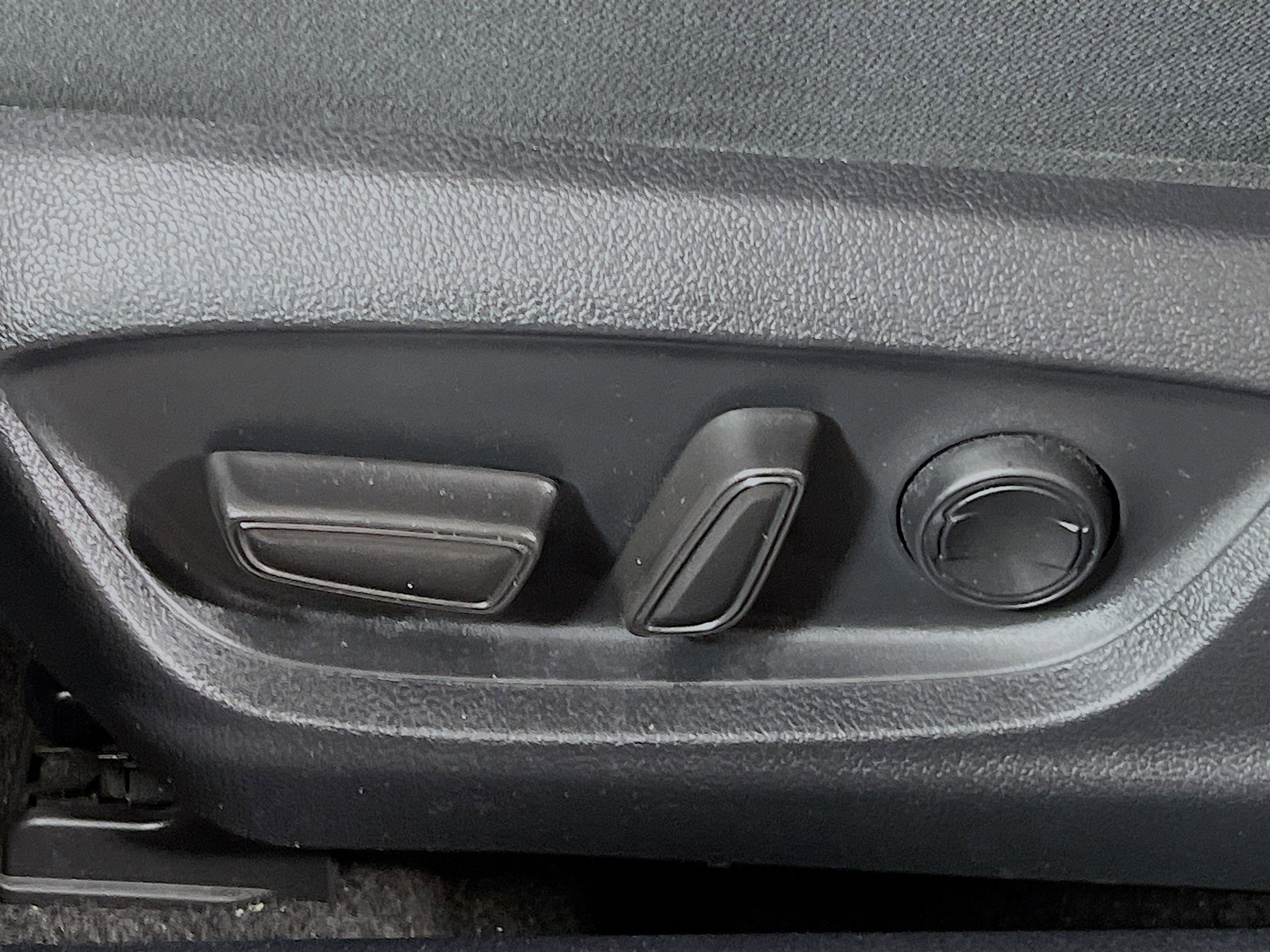 Used 2023 Toyota Camry LE image 16