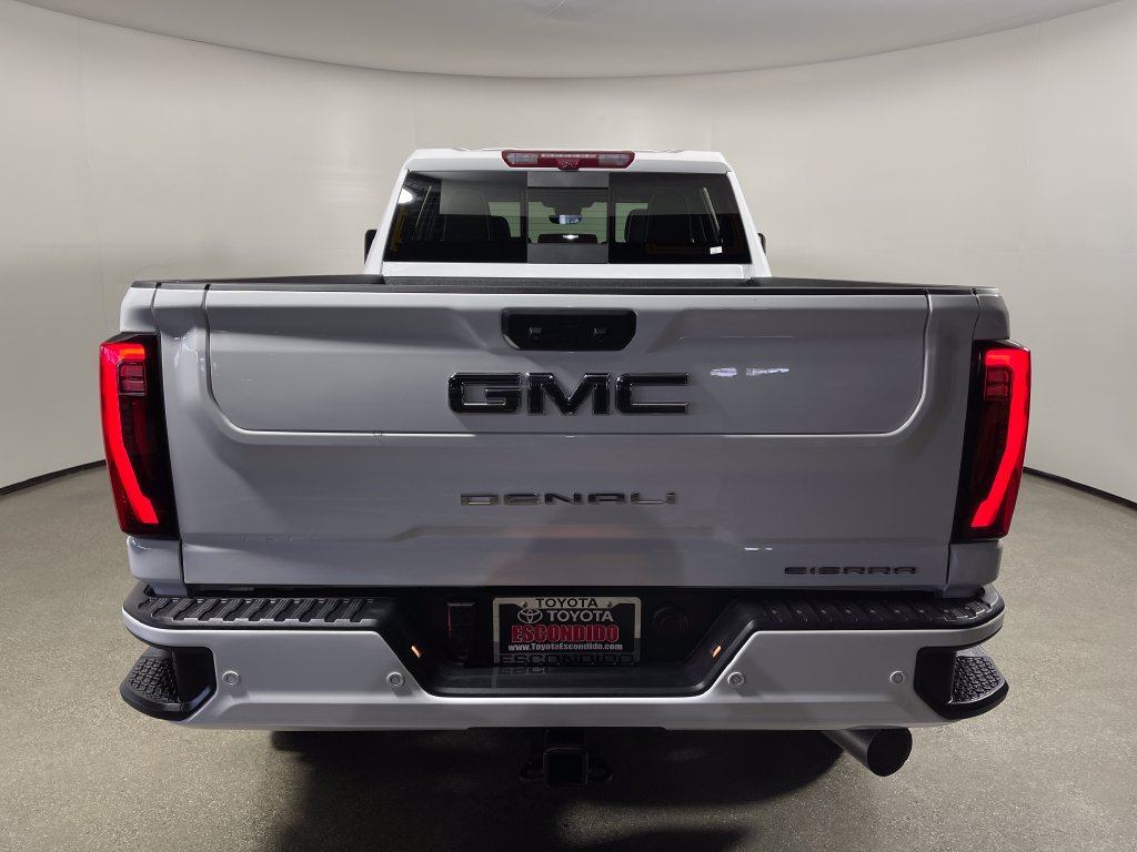 Used 2025 GMC Sierra 2500 Denali Ultimate w/ Max Trailering Package AWD/4WD image 4