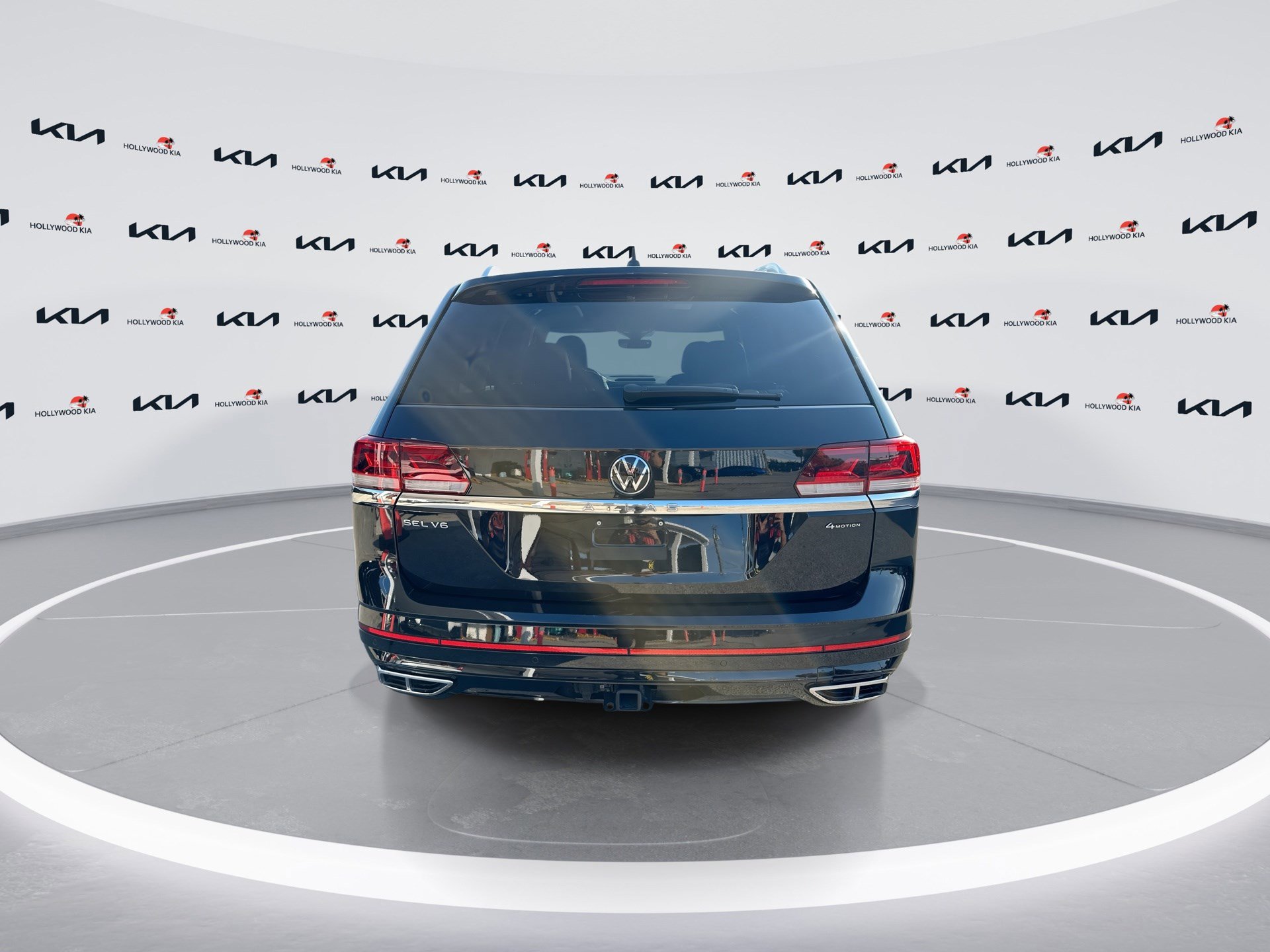 Used 2023 Volkswagen Atlas SEL Premium image 7