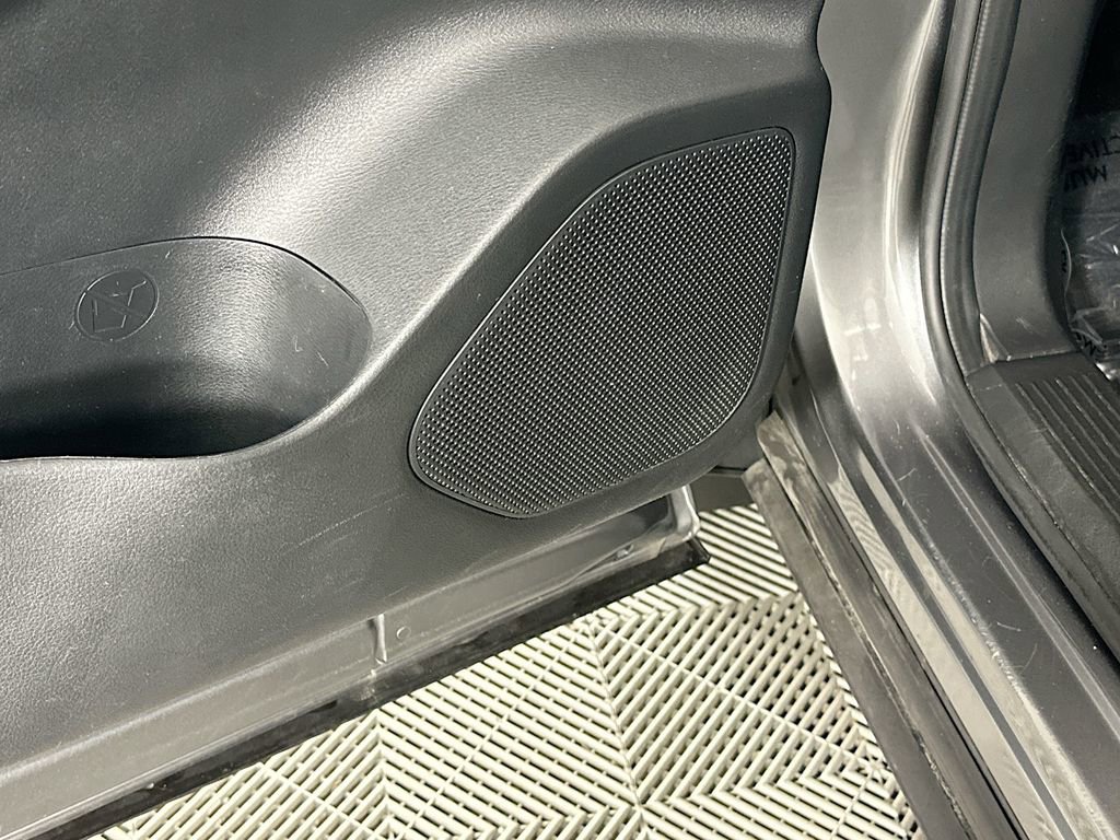 Certified 2023 Nissan Rogue SV image 25