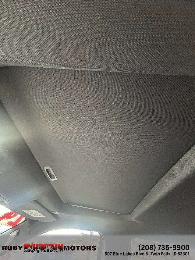 Used 2024 GMC Sierra 1500 AT4 w/ Technology Package image 13