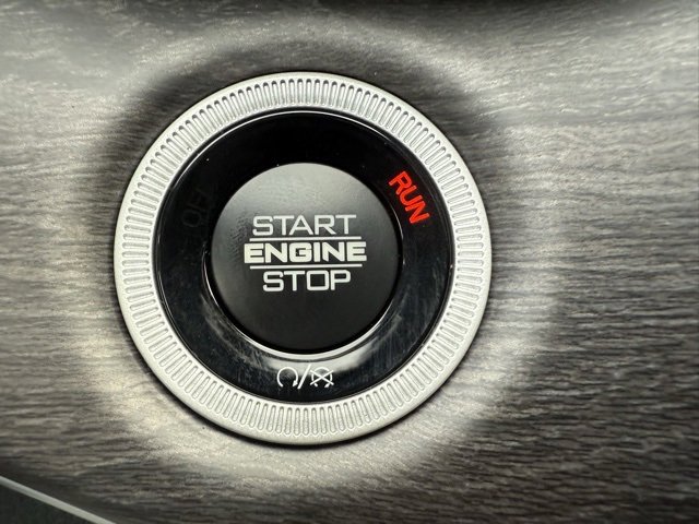 New 2025 Jeep Grand Cherokee L Limited image 35