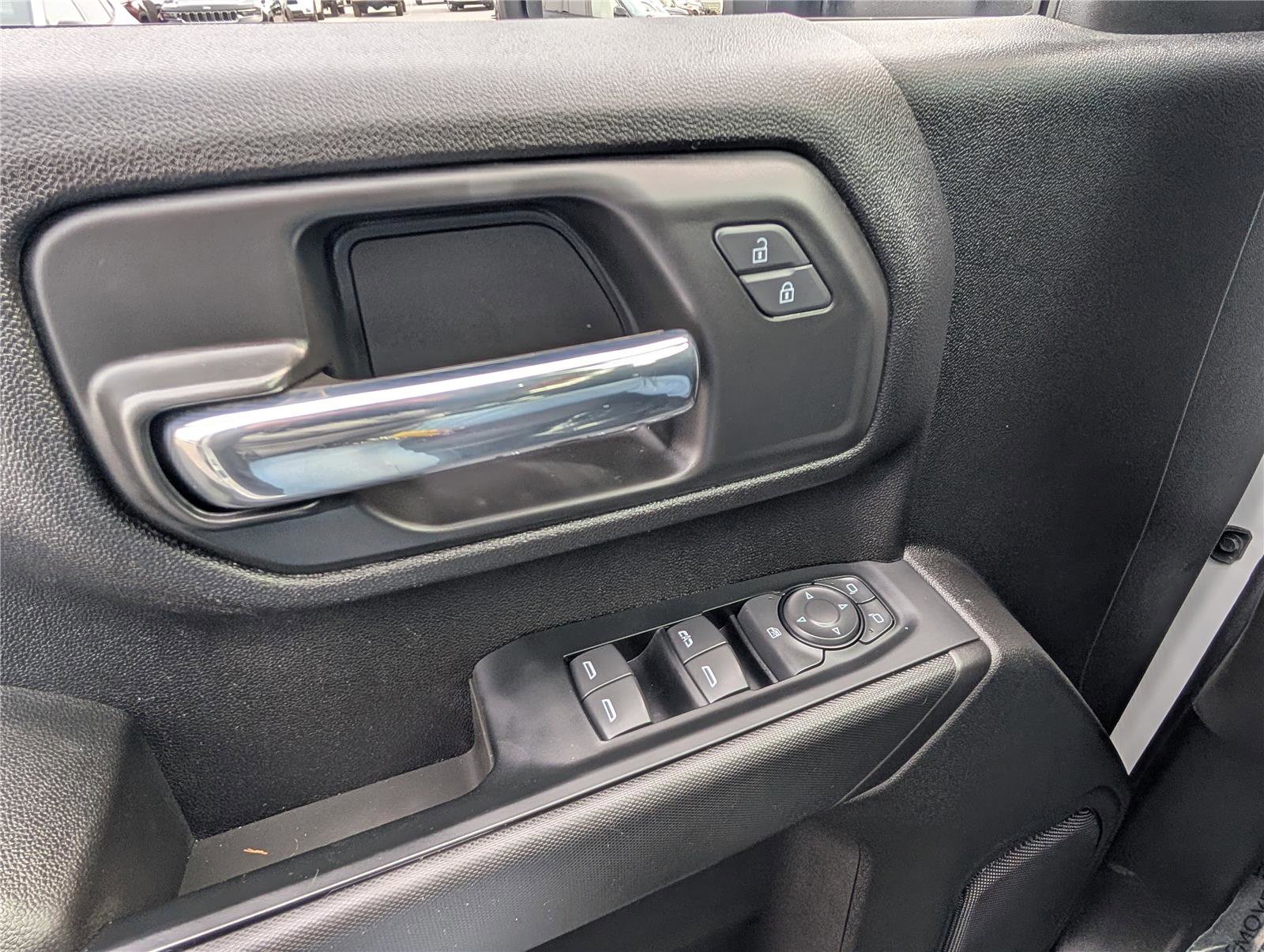 Used 2023 Chevrolet Silverado 2500 Custom w/ Custom Value Package image 19