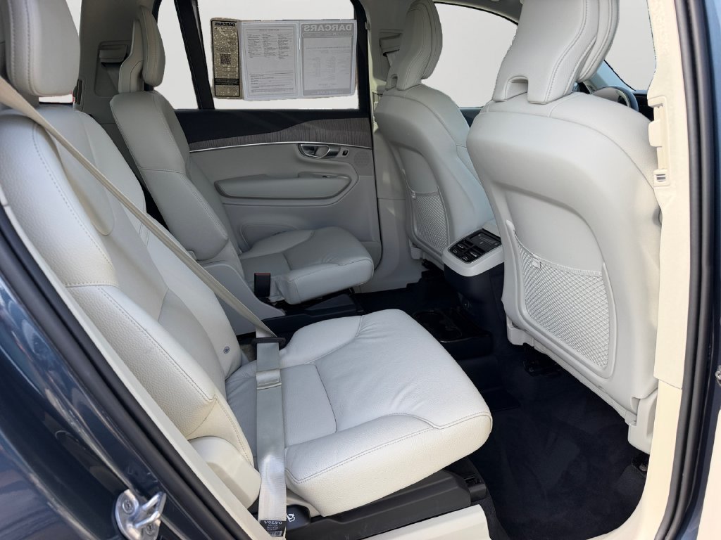 Certified 2024 Volvo XC90 B6 Plus AWD/4WD image 9