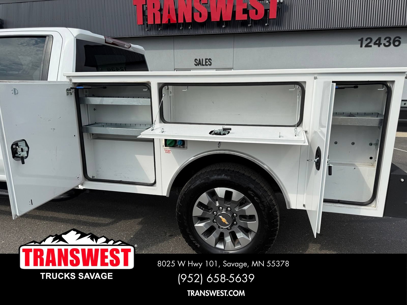 Used 2025 Chevrolet Silverado 2500 Custom w/ Custom Value Package AWD/4WD image 23