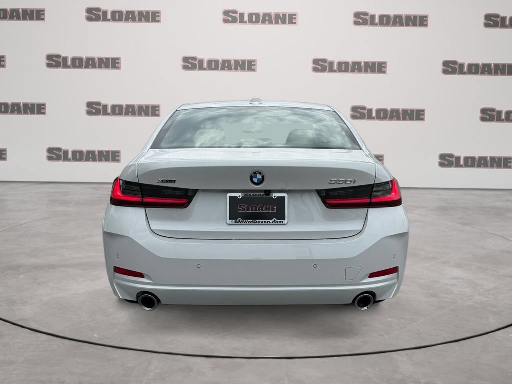 Certified 2026 BMW 330i xDrive Sedan AWD/4WD image 4
