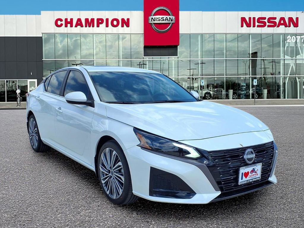 New 2026 Nissan Altima 2.5 SV w/ SV Premium Package FWD image 1