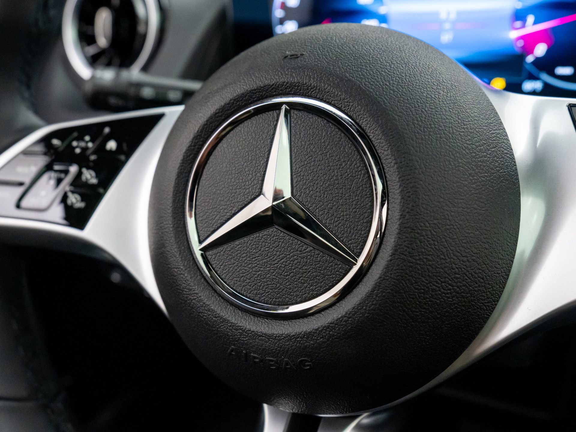 New 2026 Mercedes-Benz GLB 250 4MATIC image 22