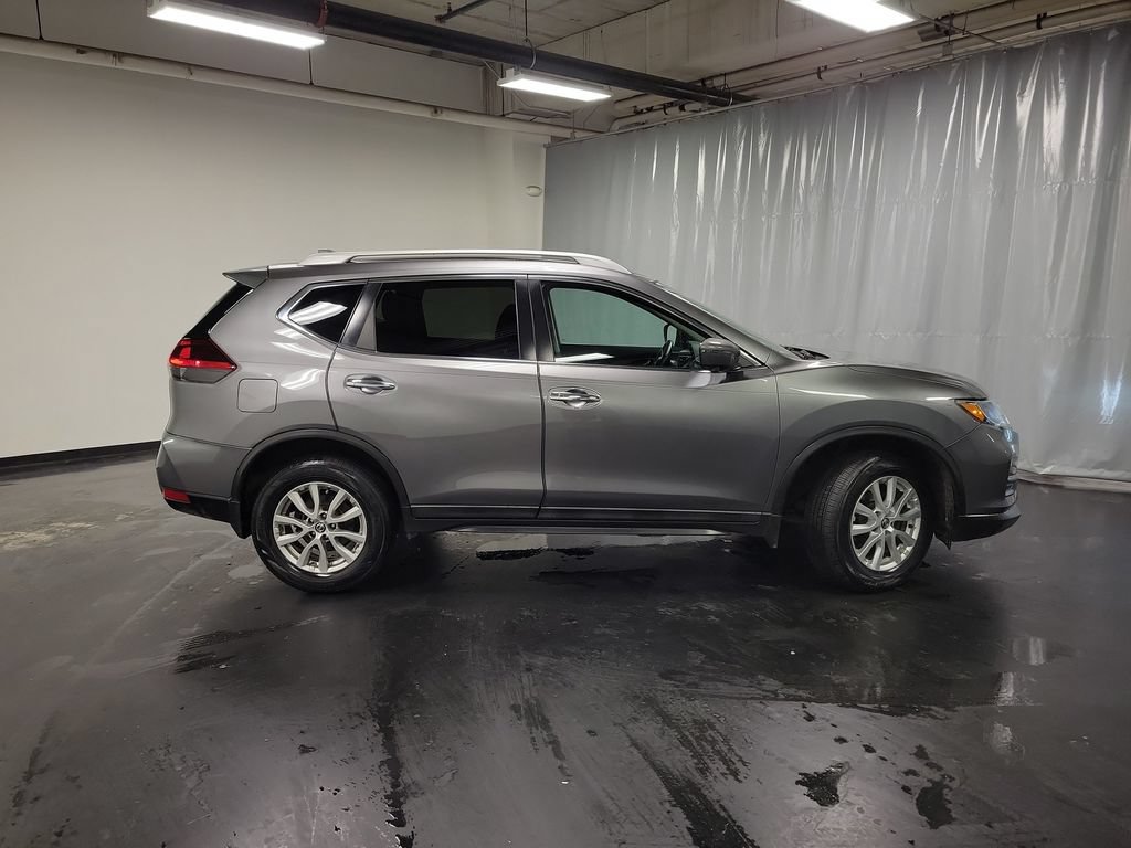Used 2018 Nissan Rogue SV w/ Premium Package AWD/4WD image 10