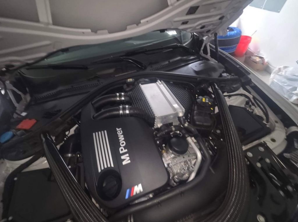 Used 2019 BMW M2 Competition w/ Executive Package RWD image 8