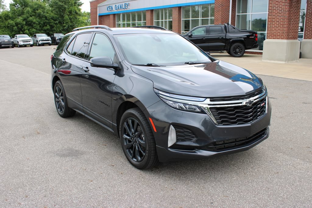 Used 2022 Chevrolet Equinox RS w/ RS Leather Package AWD/4WD image 4