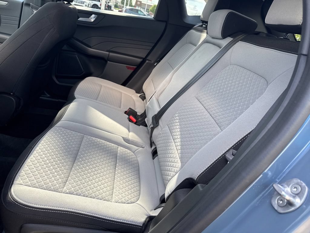 Used 2023 Ford Escape Active w/ Tech Pack #2 AWD/4WD image 10