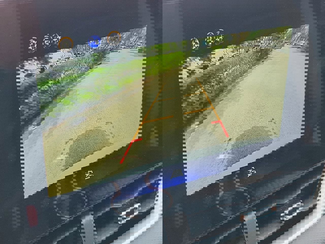 Used 2025 Chevrolet Equinox LT image 24