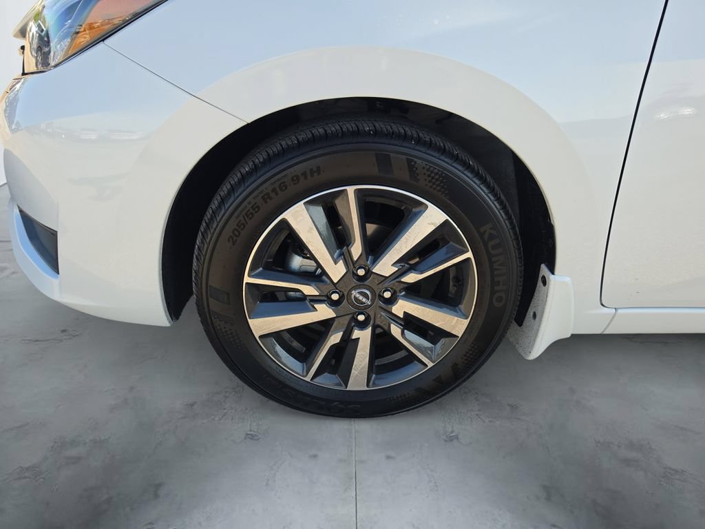 Used 2025 Nissan Versa SV w/ Trunk Package FWD image 16