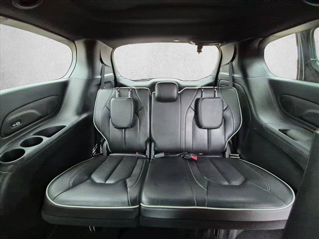 Used 2023 Chrysler Pacifica Limited w/ S Appearance Package FWD image 19