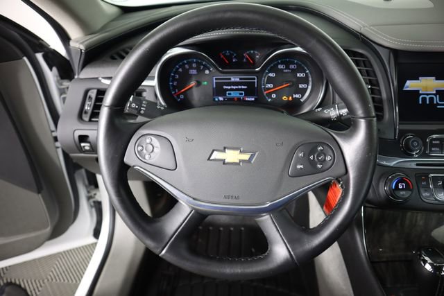 Used 2015 Chevrolet Impala LT FWD image 31