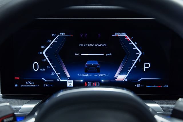 Certified 2025 BMW 740i xDrive AWD/4WD image 2