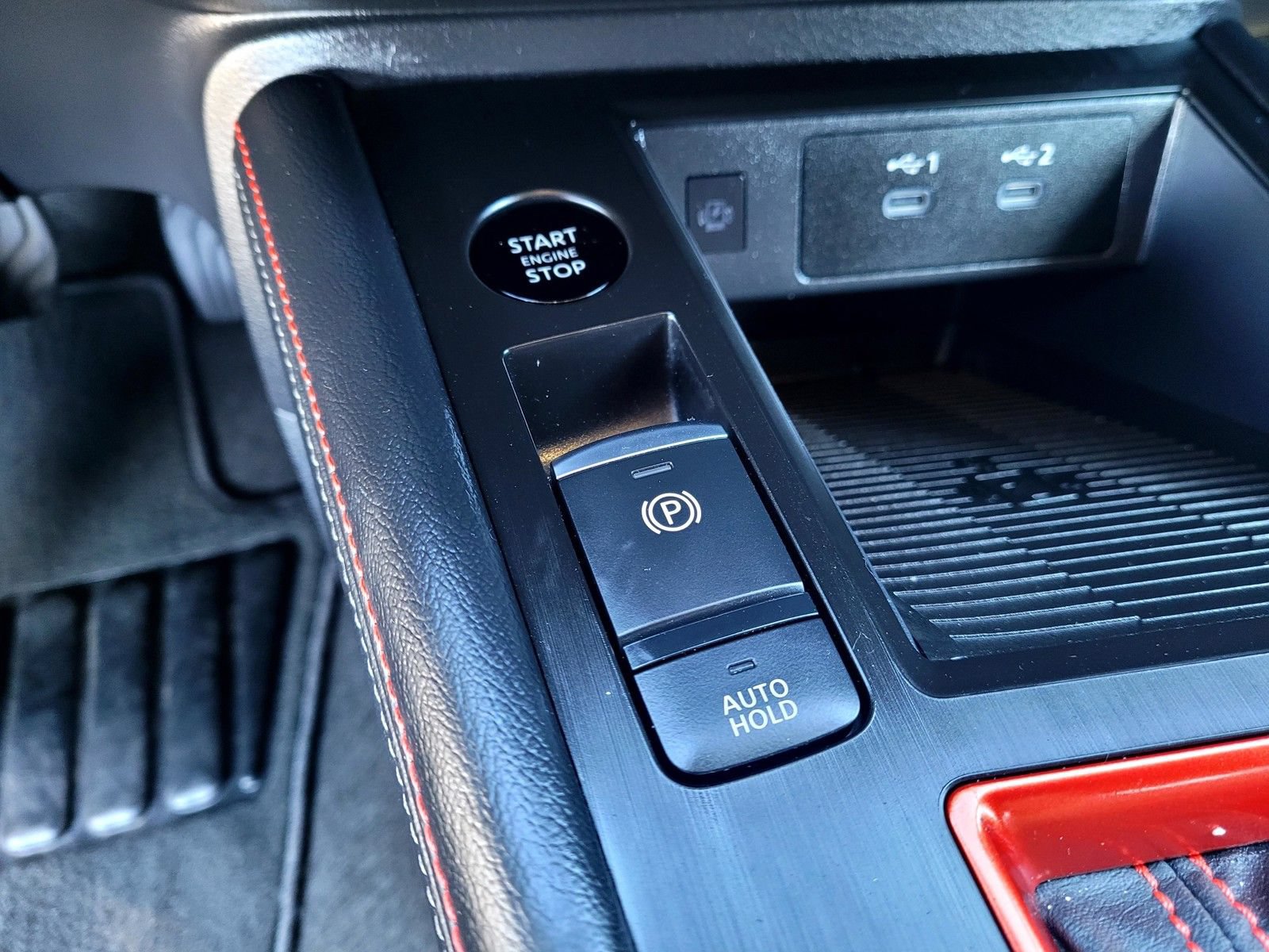 Used 2025 Nissan Kicks SR FWD image 26