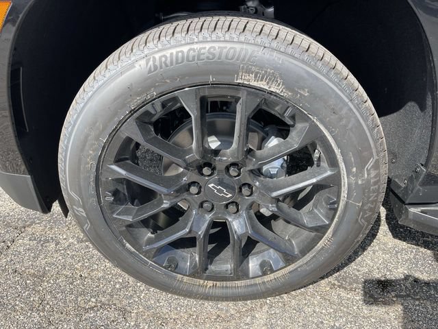 New 2026 Chevrolet Tahoe LS w/ LPO, Dark Essentials Package AWD/4WD image 10