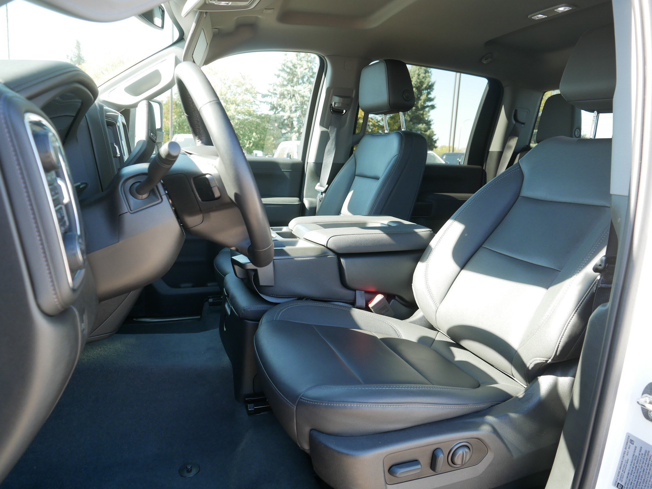 Used 2023 Chevrolet Silverado 2500 LTZ w/ Snow Plow Prep/Camper Package AWD/4WD image 33
