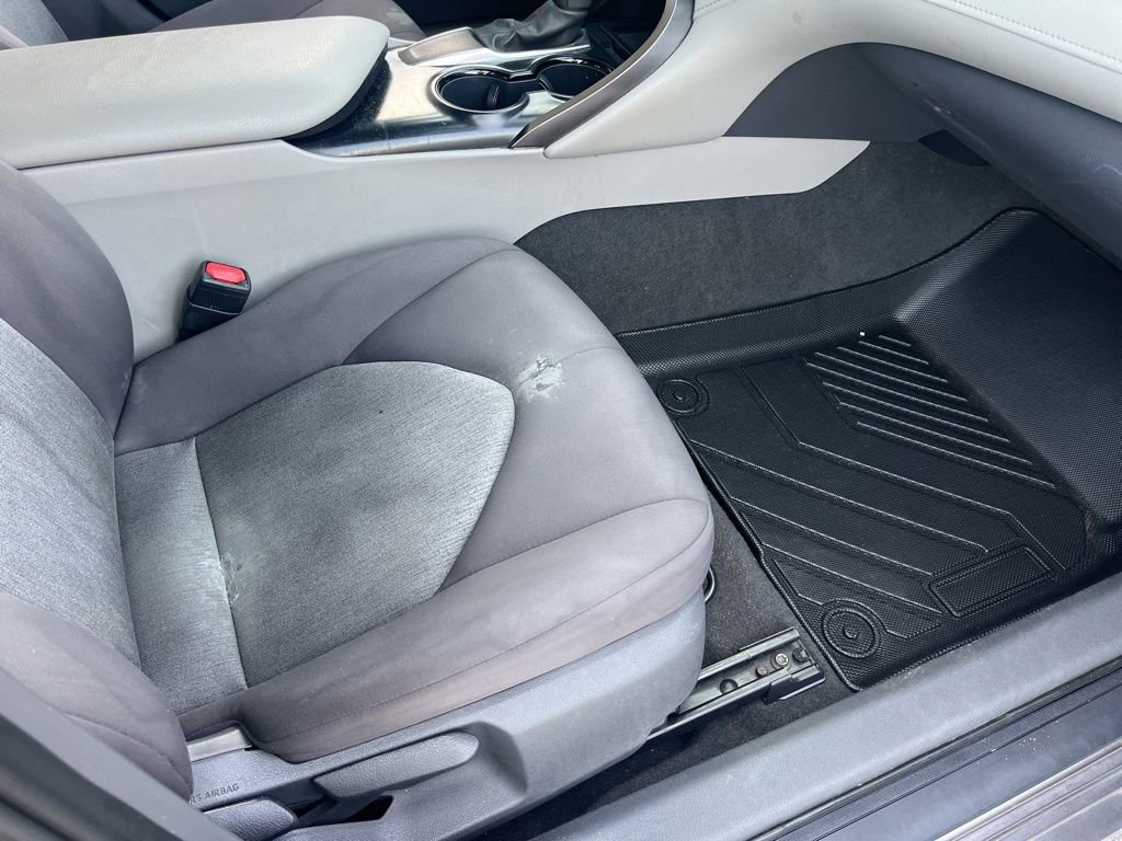 Used 2020 Toyota Camry L FWD image 22