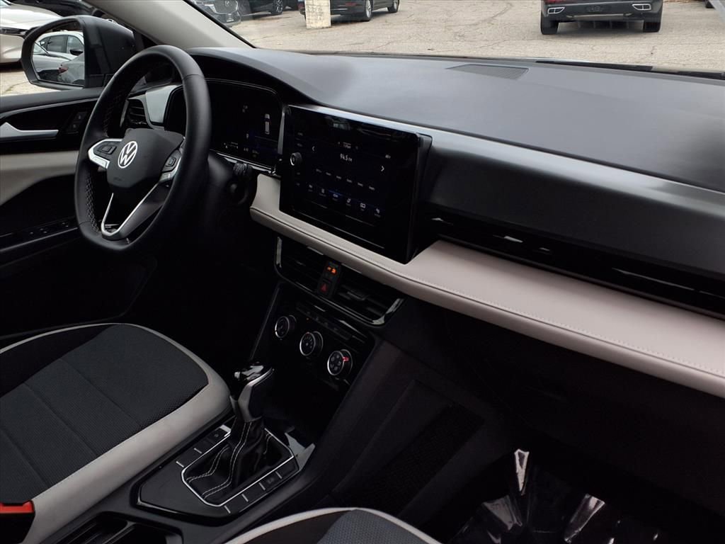 Certified 2025 Volkswagen Taos S image 25