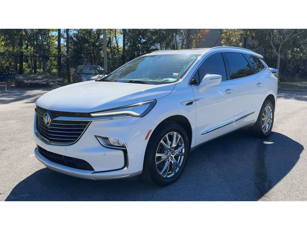 Used 2023 Buick Enclave Premium w/ Experience Buick Package image 4